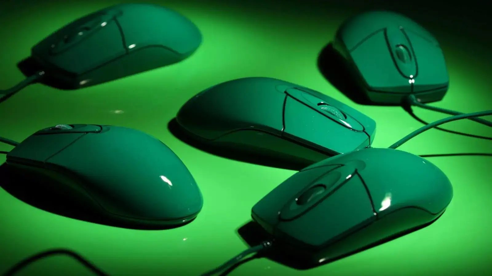 موس چیست و چه کاربردی در کامپیوتر دارد؟