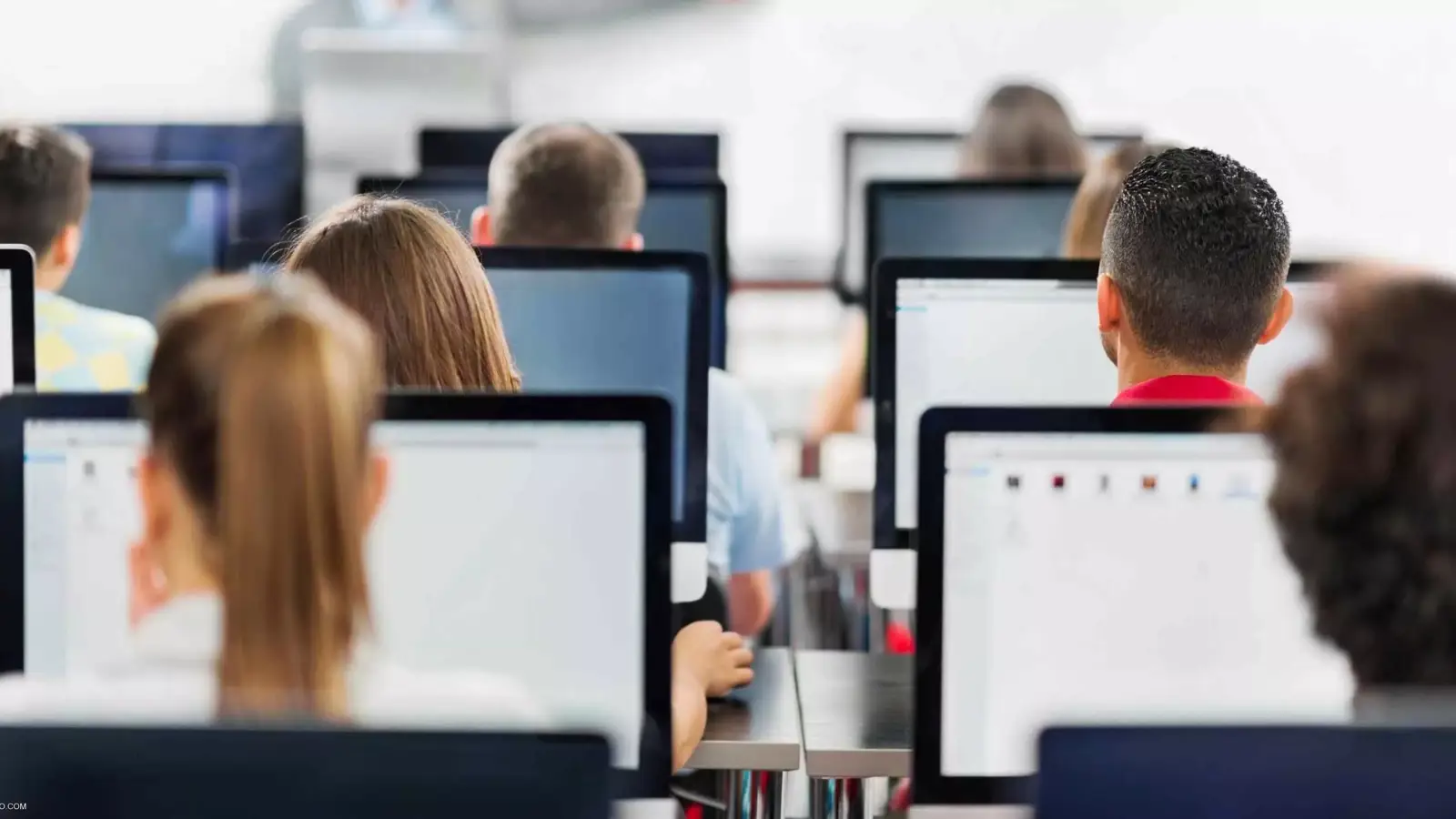 10 حقیقت در مورد موسسات آموزشی فناوری اطلاعات که باید بدانید