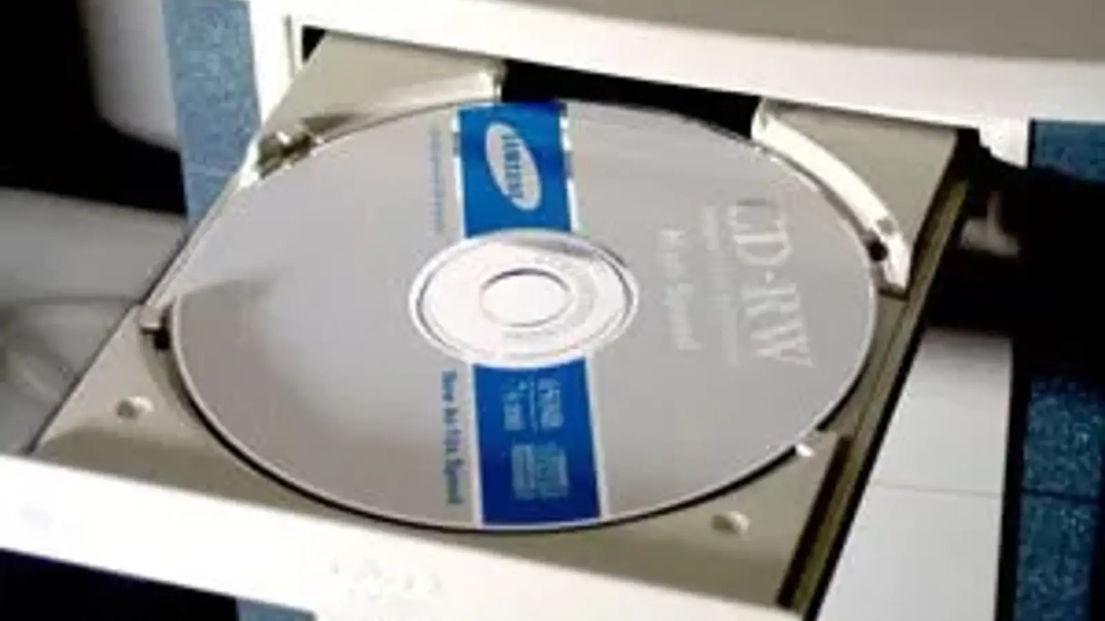 از کجا بدانیم DVDROM یا CDROM سالم است؟