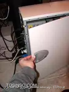 سلام خدمت دوستان عزیز ITPRO ای و کلیه علاقه مندان به مباحث سخت افزاری و تجهیزات دیجیتال. قبلاََ در انجمن تخصصی فناوری اطلاعات ایران به صورت مفصل درباره| هارد دیسک::https://tosinso.com/articles/41733/%d9%87%d8%a7%d8%b1%d8%af-%d8%af%db%8c%d8%b3%da%a9-%da%86%db%8c%d8%b3%d8%aa%d8%9f-%d9%85%d8%b9%d8%b1%d9%81%db%8c-Hard-Disk-Drive| و انواع آن و همچنین اجزای مختلف آن صحبت کرده ایم حال نوبت آن است که بتوانیم یک هارد دیسک را به طور صحیح و اصولی در کامپیوتر نصب کنیم. برای نصب هارد دیسک قدم به قدم این آموزش را با من دنبال کنید.

!!1- کامپیوتر را خاموش کنید و کلید پاور سیستم را در حالت Off قرار دهید

||https://tosinso.com/files/get/82d8e1dc-1e40-440c-8d7e-b69c4427e00e||

طبق معمول اولین کاری که باید انجام دهید این است که کامپیوتر را Shutdown یا خاموش کنید( ترجیحاََ از طریق خود سیستم عامل این کار را انجام دهید ) و کلید موجود در پاور سیستم را به حالت Off قرار دهید تا از وجود هیچ منبع برقی و نوسان حاصل از جریان برق اطمینان حاصل کنید. 

!!2- درب کیس کامپیوتر را باز کنید

||https://tosinso.com/files/get/3467750e-6c15-464a-93ce-d5cf31475e19||

نحوه باز کردن کیس کامپیوتر بسته به شرکت سازنده آن در هر کیس متفاوت است. اکثر کیس های کامپیوتر از قسمت سمت راست درب کیس برای تعویض قطعات باز میشوند. معمولاََ دو عدد پیچ یکی در قسمت بالا و یکی در قسمت پایین جعبه کیس در قسمت راست وجود دارد که اگر آن ها را باز کنید میتوانید درون کیس را مشاهده نمایید. با یک پیچ گوشتی چهار سو میتوانید پیچ های درب کیس را باز کنید. نکته اینکه در بسیاری از کیس های جدید پیچ ها طوری طراحی شده اند که بدون نیاز به پیچ گوشتی و با دست میتوان آنرا باز کرد.

!!3- هارد دیسک را نصب کنید

||https://tosinso.com/files/get/8ef44815-344a-4d96-bd62-fa6064314821||

هارد دیسک را از داخل کیس طوری در محفظه اش قرار دهید که پورت هایش رو به بیرون کیس و در پایین قرار بگیرند درست مانند تصویر بالا. بعد با دو عدد پیچ کوچک مخصوص drive bay یا محفظه هارد دیسک، هارد دیسک را به کیس متصل کنید. توجه کنید که اگر طول پیچ ها دراز باشند هنگام کار کردن هارد دیسک به آن صدمه میزند.

!!4- کابل های SATA را به مادربورد متصل کنید

||https://tosinso.com/files/get/e945b522-cdaa-4fe8-b934-bf3b309cd252||

کابل SATA را به پورت SATA در مادربورد یا کارت PCI متصل کنید. همانطور که در تصویر فوق نیز مشاهده میکنید پورت های SATA در گوشه کنار های مادربورد قرار دارند و به صورت دسته جمعی در یکجا در ماردبورد قرار میگیرند و همچنین برچسب گذاری نیز میشوند مثلاََ ما هارد دیسک را به پورت SATA1 روی مادربورد متصل کرده ایم. مد نظر داشته باشید که اگر سیستم عامل تان درون هارد دیسکی قرار دارد که الان در حال نصبش هستید آنرا به کمترین پورت SATA از لحاظ شماره آن متصل کنید. که معمولاََ یا SATA0 هستند یا SATA1 . 

!!5- کابل SATA را به هارد دیسک متصل کنید

||https://tosinso.com/files/get/8701bfb8-0834-41b3-ba89-996b3bb1b67d||

در ادامه مرحله چهارم انتهای دیگر کابل قرمز رنگ SATA را به پورت کوچک SATA ی هارد دیسک تان متصل کنید. با توجه به پاور سیستم تان اگر پاور شما از کابل SATA پشتیبانی میکند میتوانید آنرا مستقیماََ به پورت عریض برق SATA موجود در هارد دیسک متصل کنید در غیر این صورت از یک مبدل Molex to SATA استفاده کنید. 

!!6- درب کیس کامپیوتر را ببندید

||https://tosinso.com/files/get/d03dc525-4a7d-42f3-bb14-91b31d8b3752||

کار تمام است! ابتدا درب کیس را در جایش قرار دهید و سپس با استفاده از یک پیچ گوشتی دو سو پیچ هایی که در مرحله اول درب جعبه کیس را باز کردید پیچ ها را در جایشان محکم کنید. 

!!7-  کامپیوتر را روشن کنید

||https://tosinso.com/files/get/1ae90acf-161a-4ac5-83e2-20c273e32801||

کابل برق AC را از پشت کیس به پاور سیستم متصل کنید و کلید پاور را در حالت On قرار دهید و دکمه پاور از جلوی کیس کامپیوتر فشار دهید تا کامپیوتر روشن شود. برای استفاده از هارد دیسک نیاز به نصب درایور به صورت دستی نیست زیرا سیستم بصورت خودکار آنرا شناسایی میکند و درایور آنرا نصب میکند. در غیر این صورت در صورت وجود میتوانید از DVD خود هارد دیسک برای نصب درایورش استفاده کنید. اما همانطور که مستحضر هستید برای استفاده از هارد دیسک باید آنرا فرمت و پارتشین بندی کرد تا بتوان از آن استفاده نمود برای کسب اطلاعات بیشتر در این مورد پیشنهاد میکنم به این لینک سر بزنید. امیدوارم مورد توجه شما قرار گرفته باشد. *ITPRO باشید*


نویسنده : امیرحسین کریم پور 
منبع : |ITPRO::www.tosinso.com| 
هرگونه نشر وکپی برداری بدون ذکر منبع و نام نویسنده دارای اشکال اخلاقی میباشد