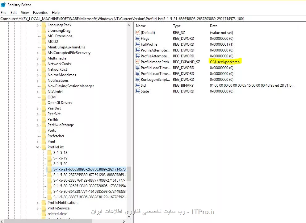 پروفایل شما پاک شده و هر دفعه که سیستم میاد بالا یه پروفایل Temp میسازه بنابراین گزینه ها پاک میشه
برای حل این مشکل
ابتدا با یه یوزی که دسترسی ادمین داره بیاید بالا و برید داخل درایو ویندوز از پوشه users نام پروفایل فعلی رو تغییر بدید به یه چیزی مثله porkarehold
بعد وارد ریجستری بشید
regrdit
Computer\HKEY_LOCAL_MACHINE\SOFTWARE\Microsoft\Windows NT\CurrentVersion\ProfileList
زیر مجموعه ProfileList 
روی گزینه هاش کلیک کنید تا نام پروفایلتون روپیدا کنید مثل عکس زیر
الان اسم پروفایل من porkareh است شما اسم یوزر خودتون رو پیدا کنید
||https://icdl.tosinso.com/files/get/3aa1585f-32ec-4a06-80a5-5525378f180a||
بعد اون پوشه رو که در رجیستری هست پاک کنید 
سیستم رو یکبار ریستارت کنید یک بار پروفایل مجدد ساخته میشه و از این به بعد دیگه مشکل نخواهید داشت