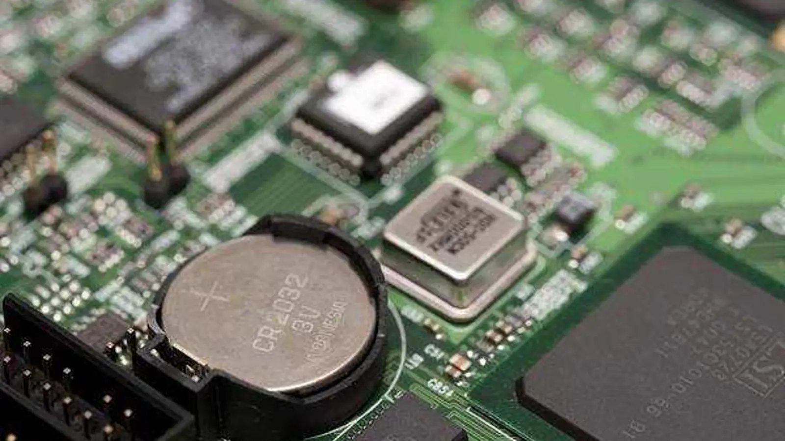 سیموس | CMOS چیست؟ به زبان ساده