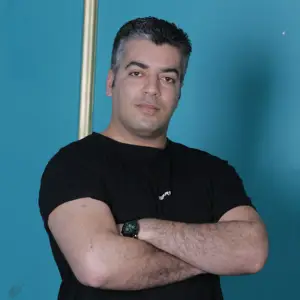 مهرداد پورخیری