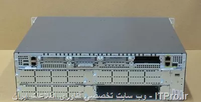 فرض کنید 1 سال پیش یه روتر خریدید که 4 تا پورت گیگابیت اترنت داره، بعد 1 سال بنا به دلایلی نیاز به 7 تا پورت دارید، یا اصلاً نیاز به پورت سریال (اینم نوعی پورت واسه ارتباط WAN هست) دارید، حالا 2تا گزینه پیش رو دارید:
1) یه روتر جدیدی بگیرید که همه این خواسته هاتونو برآورده کنه
2) برید ماژول های مربوطه رو بگیرید و بندازید رو همین روترتون

گزینه دوم از نظر اقتصادی به صرفه تره

بعضی از روترها این امکان رو دارند، یعنی واسه اینکه قیمتشون پایین باشه روشون چند تا پورت و اسلات دارند، بعد کاربر بر حسب نیازش میتونه ماژول های دیگه بگیره و بندازه روش

اینم یه نمونش:
||https://network.tosinso.com/files/get/62220c87-2025-4264-8c1f-50d21fd23b8d||
ببینید دو ردیف یا یونیت آخر جاهای خالی داره، که جای همین ماژول ها هستند

اینم یه نمونه دیگه:
||https://network.tosinso.com/files/get/572679f8-b394-4dcb-ad54-a4c88d96e077||
