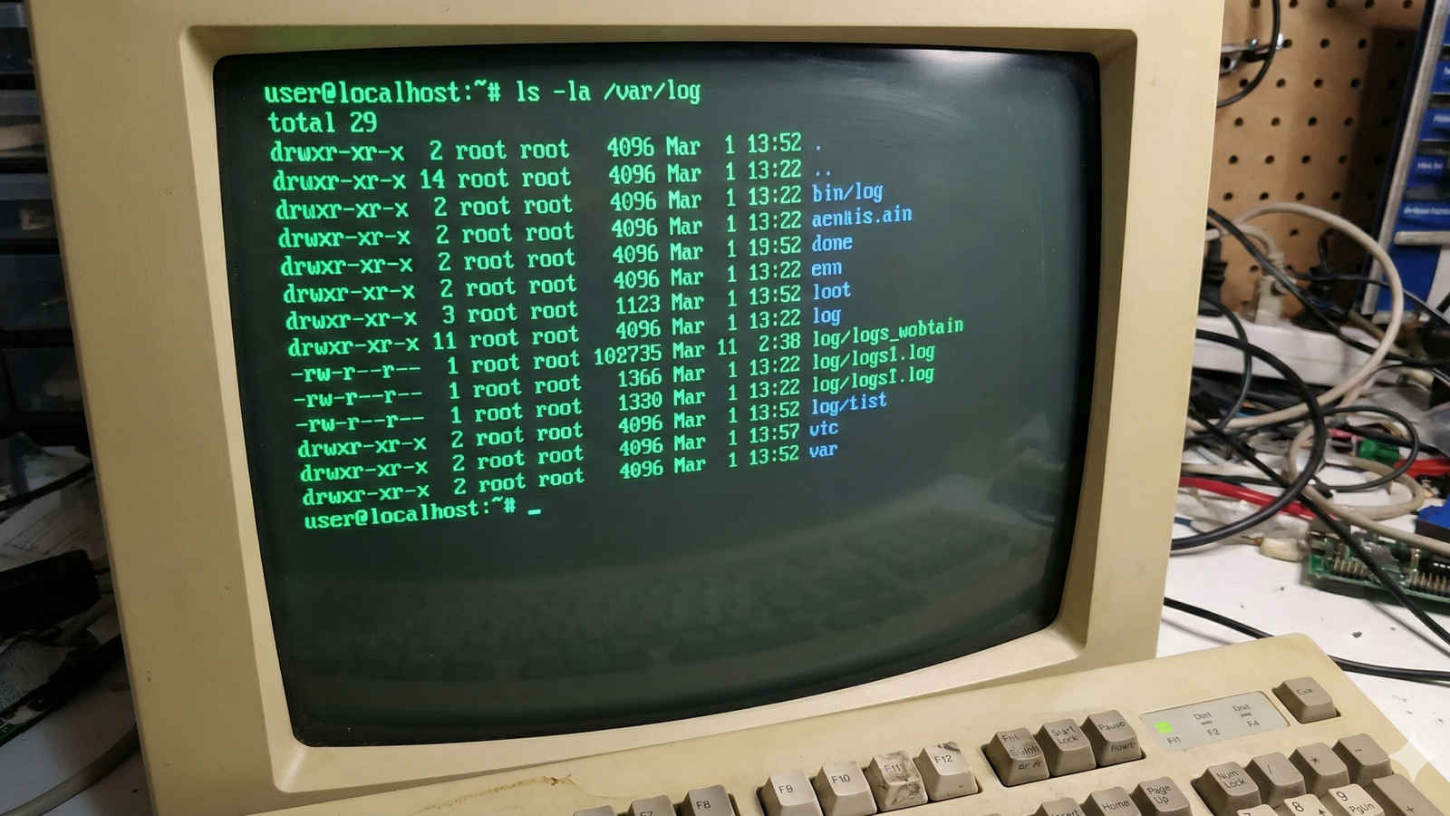 آموزش دستور whois در لینوکس ( Linux) و پیدا کردن مالک سایت