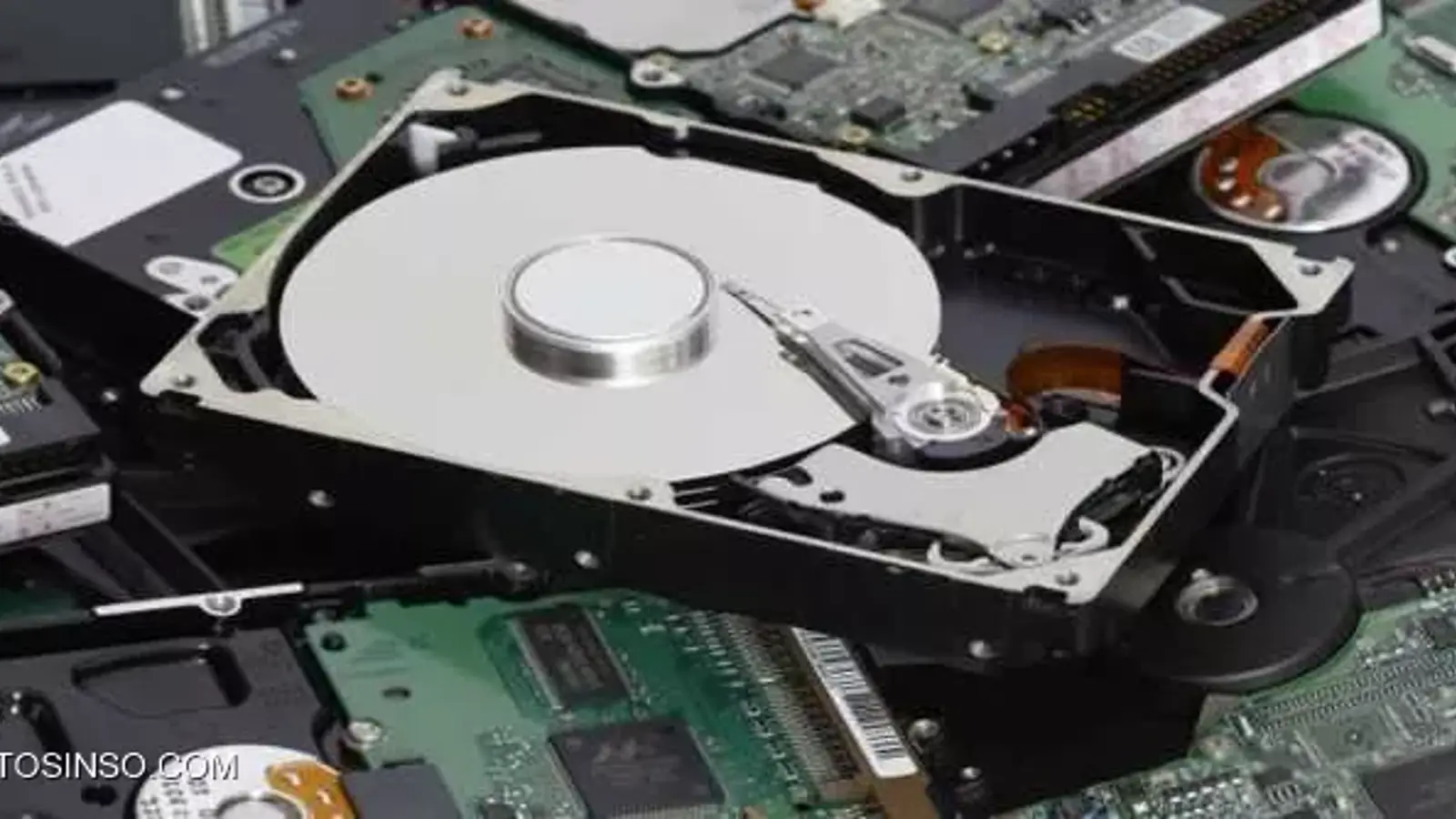 هارد دیسک چقدر در سرعت کامپیوتر تاثیر دارد ؟ معرفی 3 نسل دیسک