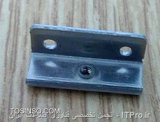 باتوجه به پیشرفت روز افزون کامپیوتر و بروزشدن نرم افزار ها به سرعت سیستم های ما ضعیف و قدیمی می شوند و دیگر عملکرد رضایت بخشی نخواهند داشت و این باعث نارضایتی ما و تعویض دستگاه می شود، راه های برای افزایش سرعت سیستم وجود دارد که هر کدام تا اندازه ای موثر و کاربردی هستند  از جمله :

1. یکپارچه سازی دیسک سخت (Defragmentation)  
2. افزایش حافظه رم
3. حذف فایل های موقت اینترنتی (Temporary Internet Files)
4. برداشتن برنامه های و سرویس هاس غیر ضرور از StartUP
5. تمیز نگهداشتن رجیستری
6. خنک نگهداشتن دستگاه
7. پاک کردن برنامه های غیر ضروری
8. تعویض هارددیسک به SSD

در این مقاله اساس کار را بر ارتقا هاردیسک به SSD  قرار دادم چون تنها و موثرترین راه تعویض هارد دیسک با یک SSD است البته شایا ذکر است که نوع هارد دیسک و نوع پورت SATA هم در سرعت سیستم تاثیر زیادی دارد
--

من یک لپ تاپ سونی قدیمی دارم که سال 87 اون خریدم اون زمان جز بهترین دست گاه های بازار بود اما الان دیگه حرفی برای گفتن نداره .مشخصات لپ تاپ من به شرح زیر است :

# CPU : P8400  دو هسته ای با فرکانس 2.26GHz و 3MB کش است
# Ram : 4GB DDR2 با Bass 800
# HDD :320GB
# VGA : onboard-Intel GMR 4500MHD
خوب این مشخصات درمقابل مشخصات فوق العاده لپتاپ های امروزی ناامید کننده است اما با کمی تغییر سرعت و عملکرد ان به طور چشم گیری افزایش می یابد.در لپتاپ بیشتر قطعات قابل تعویض نیست به جز هارد و رم خوب از انجای که رم سیستم به تعداد برنامه ها درحال اجرا بستگی دارد و از یک حد به بعد زیاد تاثیری در کار روزمره ندارد. اما خوب چه کنیم .بهترین راه حل ارتقا هارد دیسک است . خوب اگه یکمی مطالع کنید سال های اخیر تمام قطعات سیستم ارتقا پیدا کرده بجز هارد دیسک که هنوز روند کارش به صورت مکانیکی است .پس بهترین گزینه برای ارتقاع هارد دیسک به SSD است

قبل از هر چیز نکته خیلی مهم را باید بگم که اگر پورت SATA شما ازنوع 2 باشد سرعت کمتری نسبت به SATA از نوع 3 دارد  به همین خاطر ممکن است یک SSD با سرعت بالاتر در یک لپتاپ که SATA از نوع 2 است به مراتب عملکرد ضعبف تری را از خود نشان می دهد و ممکن است کم شما را برنجاند. پس باید با دقت به نوع پورت SATA هارد دیسک خود را انتخواب کنید تا هزینه ای بش از حد نکنید.

!! SSD چیست ؟
--
SSD هم مانند هاردیسک وظیفه ذخیره سازی و اطلاعات را دارد و با قطع برق هم از اطلاعات محافظت می کند . پس تفاوت کجاست تفاوت آنجا مشخص می شود که در SDD بجای کار مکانی , عمل ذخیره سازی به صورت الکترونیکی صورت می گیرید و به همین دلیل سرعت SSD بسیار بالاتر از حد تصور است SSD نیز دیگر مشخصات باور جالب را دار می باشد :
# مقاومت بالا در برابر لرزش و ضربه
# مصرف انرژي کمتر و توليد گرماي کمتر
# قابليت اطمينان بالا
# عدم توليد صدا
# وزن کمتر
# تحمل گرما و سرما
خوب من این کارو عملا انجام دادم و براتون از مراحل انجام کار عکس گرفتم پس بامن همراه بشید.


!! ارتقاع HDD به SSD در لپ تاپ Sony VGN-CS190 
--
||http://tosinso.com/files/get/b41491aa-d65b-4e4f-8548-58951145abdb||

1. خوب ابتدا لپتاپ رو خاموش کنید و شارژرو از اون جدا کنید و ان رو برگردونیددقت کنید که به روی لپ تاپ فشار نیارید ممکنه با فشار با پشت لپتاپ LCD آسیب ببیند.

||http://tosinso.com/files/get/3a6c2d5d-e5be-4c23-b9aa-9d8191b7b1b5||

2. باطری را با احتیاط از محل خود خارج کنید

||http://tosinso.com/files/get/e6d1642d-f562-4536-b6ed-ce71663bc451||

4.دو پیچ مربوط به درپوش هارددیسک که در تصویر مشاهده می کنید را باز کنید و در پوش محافظ هارد دیسک را بردارید.

||http://tosinso.com/files/get/6880cdfb-4bc7-491e-8f0a-7bb1d5d1c6f3||

5. پس از برداشتن درپوش محافظ هاردیسک یک پیچ در انتهای سمت راست هاردیسک است ان را باز کنید و هارد دیسک  را با احتیاط از محل خود خارج کنید.

||http://tosinso.com/files/get/711a8550-d8a7-4f8b-a67c-2ce00f6ece66||

6. روی هارد یک محافظ برای جلو گیری از ایجاد میدان مغناطیسی وجود دارد که با دوپیچ به پشت هارد پیچ شده است ان ها را باز کنید

||http://tosinso.com/files/get/9e56e56d-646b-42f2-ab78-e31e62a68135||

7. SSD که من خریداری کردم از برند XXX است که از نوع همزمان است که می تواند به صورت همزمان بنویسد و بخواند به همین خاطر به طور قابل توجه ای از SSD  های رایج سریع تر است اما خوب دوستان قیمتش خیلی بیشتره و به قول معروف هرچقدر پول بدید آش می خورید.

||http://tosinso.com/files/get/390b105f-a6ac-4770-83e1-922b40b5c2f2||

8. محافظ را با دوپیچ که باز کردید به SSD پیچ کنید وبعد SSD را در محل خود قرار گیری HDD قرار داده و پیچ انتهای سمت راست را محکم ببندید.

||http://tosinso.com/files/get/ee1f7868-428e-4ce1-85f7-e4389cad2bc1||

9. دو پیچ از درپوش هاردیسک باز کردیم خوب در پوش رو قرار بدید و ان دوپیچ رو محکم ببندید البته نه خیلی محکم.

||http://tosinso.com/files/get/f542b2d6-8d74-4cc8-8c1d-b688ba195705||

10.باطری را در محل خود قرار دهید و لپتاپ را روشن کنید و از سرعت بی نهایت عالی SSD لذت ببرید.

||http://tosinso.com/files/get/b6520053-bb90-43a5-a813-3ed2825c7f13||

من بعد قبل از نصب SSD چیزی حدود 40 ثانیه طول می کشید تا ویندوز 10 بالا بیاد اما حال نزدیک به 10 ثانیه بیشتر طول نمب کشه و منو خوشحال میکنم،*نکته لپ تاپ من SATA2 است و اگر لپتاپ شما SATA3 باشه بازم بهتر جواب می دهد. امیدوارم تا این جا خسته نشده باشید . خوب لپتاپ به SSD ارتقا دادیم اما مشکلی داریم . مشکل کم بودن فضای SSD است که SSD که من خریدم 128 گیگبایت و این امروزه خیلی خیلی کم هستش و چاره کار اضافه کردن هارد دوم بجای DVD-RW است می پرسید چطوری ؟ 

با HDD Caddy :
کدی کیسی مبدلی است به شکل و اندازه DVDRW لپ تاپ که  ارتباط یا مبدل هارد دارد.مبدل کدی به ما کمک می کنه تا به لپتاپ هاردیسک دوم اضافه کنیم و فضا و ظرفیت بیشتری در اختیار داشته باشیم. همچنین، این مبدل کمک میکنه تا به راحتی هارد پرسرعت SSD به لپ تاپ اضافه کنیم. تا الان این کار تنها برای برخی لپ تاپ ها مورد استفاده قرار میگرفت. اما با پیشرفت اینترنت و به اشتراک گذاری فایل ها، نیاز به فضای ذخیره بیشتر بر روی لپ تاپ و کامپیوترهای شخصی داریم
و با ورود نرم افزارهای پیچیده و قدرتمند بخصوص در حوزه برنامه نویسی و گرافیک نیاز به استفاده از هاردهای پرسرعت برای پردازش و عملکرد سریعتر سیستم ها بیشتر احساس می شه . جالب است که بدونید میزان استفاده از درایورهای نوری کاهش یافته به نحوی که درایو نوری بیشتر  در لپ تاپ ها زاید به نظر می رسه.

!!  افزایش هارد دیسک به لپتاپ
-- 
1. DVD-RW معمولا با یک پیچ محکم می شود ان را باز کنید و به صورت کشوی DVDRW را از محل قرار گیری خود خارج نمایید.

||http://tosinso.com/files/get/cc000e80-5e63-4cfd-ba3e-ef3c6f86adb1||

2. سپس یک مبدل HDD یه DVD-RW تهیه کنید. دقت کنید که مبدل ها در چند نوع 12.7mm و 9.5mm بازار موجود هستند که بسته به نو لپ تاپ خود می توانید ان را تهیه کنید همچنین دقت کنید که بعضی از مبدل ها به همراه خود تبدیل پورت SATA را ندارن و باید جدا بخرید و از ن استفاد نمایید. 

||http://tosinso.com/files/get/48f99ed6-34ee-47a2-96a8-ebcf281e607b||

3. سپس هارددیسک که از لپتاپ باز کردیم داخل ان قرار می دهیم و 4 پیچ که اطراف مبدل وجود دارد را محکم می کنیم 

||http://tosinso.com/files/get/c544d1e7-f0c1-49b1-85cf-b8d37fe75b31||

||http://tosinso.com/files/get/33af5c08-2de9-49bf-9690-71acbb3c1e3e||

4. سپس درپوش بیرونی DVDRW را از DVDRW جدا می کنیم و روی مبدل قرار می دهیم تا ظاهر لپتاپ هم شکیل و زیبا بماند 

||http://tosinso.com/files/get/e9df5182-75a5-4b39-913e-30c50107e9bc||

5. سپس یک پایه که DVDRW را به بدنه محکم می کند را از DVDRW باز می کنیم و به مبدل پیچ می کنیم

||http://tosinso.com/files/get/8eb7751d-4271-4b78-8f58-932cc04b0aa0||

||http://tosinso.com/files/get/81332e54-a54e-4321-a9ce-a6583f8befc3||

||http://tosinso.com/files/get/768381a1-9971-413e-821f-48dd91d06265||

6. حالا مبدل را در جای DVDRW به طور کشوی در جای خود قرار می دهیم و ان را پیچ می کنیم

||http://tosinso.com/files/get/cc000e80-5e63-4cfd-ba3e-ef3c6f86adb1||

*کار تمام است و شما حالا یک لپتاپ با SSD دارید که سرعت ان بسیار بالا رفته است*

||http://tosinso.com/files/get/9bc978eb-8516-46c7-83ed-a428fd3ebfbd||

امیدوارم لذت برده باشید

باتشکر محمد جواد صبری
منبع : |جزیره سخت افزار و تجهیرات دیجیتال وب سایت توسینسو::https://tosinso.com/hardware|
هرگونه نشر و کپی برداری بدون ذکر منبع و نام نویسنده دارای اشکال اخلاقی است