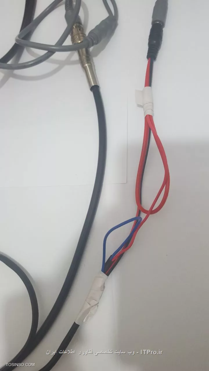نصب کردم و تصویر دوربین یک رو با dvr دریافت کردم
حالا میخوام دوربین دوم رو هم وصل کنم. طبق عکسی که گذاشتم.
باید برای دوربین دوم  چسب دور سیم رو باز کنم و  سیم دوربین دوم رو وصل کنم به همین سیم آبی و قرمز و یه کابل کواکسیال دیگه هم بکشم براش؟
یعنی سیم برق همه دوربینا مشترک میشه؟

||https://hardware.tosinso.com/files/get/af73b1a5-88b7-41fa-9f35-786d101fb721||