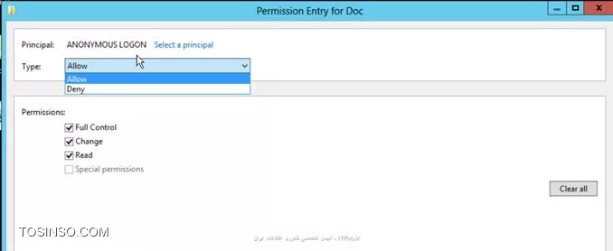 بهتره یک بار از سر برگ Effective access دسترسیتون از کلاینت و یوزرتون رو چک کنید
||http://network.tosinso.com/files/get/143cc45f-bc05-4be3-9c0b-53ccff2e02f1||

و دقت کنید که برای فایل به اشتراک گذاشتتون بجز در سر برگ Share در سر برگ permisions هم پرمیژن بدید به یوزر یا کلاینتتون.
از اونجا که شما فایل رو میبینید پس مشکلی از شبکتون نیست و احتمالا مجوز execute نداشتید و الان هم full control اعمال نشده‌(احتمال میدم) تیک گزینه ی زیر رو بزارید و  apply ،ok  کنید...
||http://network.tosinso.com/files/get/5a896cda-bbde-4c15-b380-5fc644e99ddd||

در تب type باید allow و یا Deny بودن دسترسی رو مشخص کنید.. 
||http://network.tosinso.com/files/get/b624bc14-b315-4b4b-875d-e5ab50deda36||

اگه مشکل حل نشد از نتیجه ی Effectıve access یک عکس بزارید تا راهناییتون کنیم...

در تکمیل گفته های دوستمون اشاره کنم که دادن دسترسی به گروه everyone الان که شما دنبال مشکل و حل اون هستید مشکلی نداره اما فراموش نکنید  تو شبکه توصیه نمیشه و از نظر امنیتی درست نیست.. 