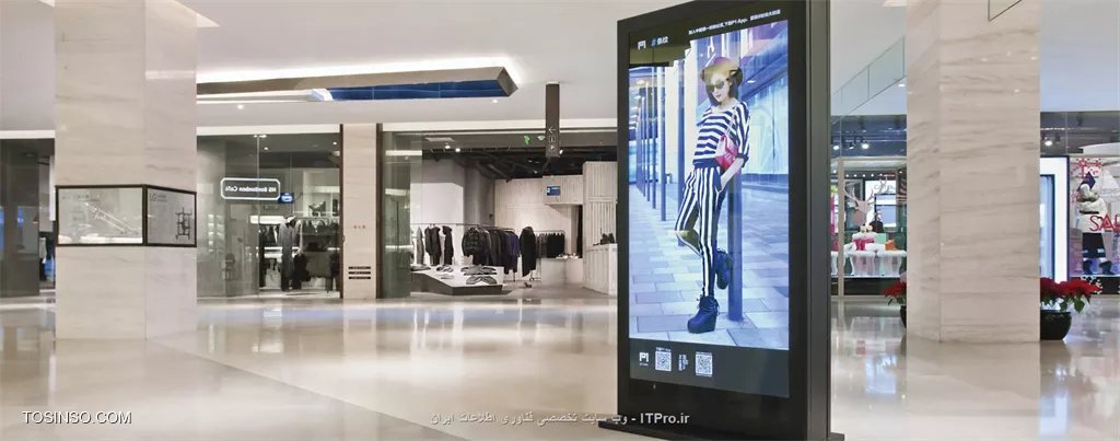 ||https://tosinso.com/files/get/be48076e-e785-4173-b3a4-c3b8658a8aee||
Digital Signage به معنای علامت های دیجیتال هست اما خوب همو نانگلیسی بهتر هست بگیم مثال این سیستم در فرودگاه ها هست.همون تلوزیون های نمایش وضعیت پرواز ها سیستم Digital Signage یک سامانه نرم­افزاری است که می تواند از یک پایگاه مرکزی، محتوای پخش شده روی تعداد نامحدودی از نمایشگرها را به طور زنده و در لحظه مدیریت و نظارت کند. این نمایشگرها می توانند در نقاط مختلفی از شهر، کشور و یا حتی جهان پراکنده شده باشند؛ تنها کافی است که با توجه به حساسیت ها و سیاست های ارگان مورد نظر، ساختار ارتباطی مناسب بین سامانه مدیریتی و نمایشگرها تعریف شده باشد. محتوای پخش شده روی پنل­های نمایشی می توانند انواع محتواهای دیجیتال (فیلم HD/SD، تیزر تبلیغاتی، فایل­های Flash، Power Point، زیرنویس و تمامی فرمت­های دیگر نمایشی) ، عکس، سایت اینترنتی، فیدهای RSS، سر خط خبرها، نمایشگرهای ترافیکی و آلودگی هوا، نقشه­های شهری و ... باشند که مدیریت محتوای آن از راه دور در مرکز کنترل و مانیتورینگ به سادگی صورت می­پذیرد. 

به نحوی که هر یک از پنل­ها در لحظه و بدون هیچ محدودیتی قابلیت ویرایش توسط کاربر در مرکز کنترل را دارند. به این ترتیب با ایجاد یک بستر امن برای ارتباط بین پایگاه مرکزی و نمایشگرها، می توان قابلیت فوق العاده ای را برای سازمان استفاده کننده از این سیستم فراهم کرد که در لحظه محتوای دلخواه را روی نمایشگر خود پخش کند یا محتوای در حال پخش روی هر یک از نمایشگرهای خود را کنترل کند. ضمنا می توان اختیار ایجاد تغییرات، با نظارت دستگاه مرکزی، را به بیرون از ارگان واگذار کرد. مثلا می توان راهکاری را تعریف کرد که در آن تمام شرکت هایی که مسئولیت جذب تبلیغات برای ارگانی مانند شهرداری یا مترو و ... را دارند، محتواهای خود را برای پخش روی تعداد معینی نمایشگر، به پایگاه مرکزی ارسال کنند و این محتواها پس از تایید پایگاه مرکزی روی نمایشگرها پخش شود. به این ترتیب فضای ایجاد شده روی تابلوها را می توان چندین برابر کرده یا حتی بین شرکت های تامین کننده محتوا و تبلیغات رقابت دائمی ایجاد کرد.

||https://tosinso.com/files/get/20d85d88-c730-46ee-8aea-cc6373158444||

از پیشتازان این حوضه میشه به سیسکو اشاره کرد.از مزایای مهم این سیستم قابلیت تطابق کامل با سامانه­های تعاملی است. در این سامانه­ها کاربر می تواند از طریق یک سیستم اینتراکتیو (touch screen) با سیستم ارتباط برقرار کند و لذا ارتباط کاربر با سیستم به صورت دو طرفه در می آید. به این ترتیب می توان دنیایی از کاربردهای جذاب و مفید را به سیستم اضافه کرد. مانند نقشه ها و مسیریاب­های اینتراکتیو، سامانه­های اطلاع­رسانی مانند کتاب اول، ایستگاه­های خدمات الکترونیک مانند دسترسی به اینترنت و ...

||https://tosinso.com/files/get/e4b43218-af62-4c0f-bfd0-38a4196bfbcf||

!!! حالا کاربردش چیه برای تبلیغات؟
--
سیستم  Digital signage  را میتوان برای کاربرد های متفاوتی مورد استفاده قرار داد . به تعبیر ساده این سیستم یک ارگان تبلیغاتی و روابط عمومی کامل با امکانات و سرعت بسیار بالا و هزینه اندک است . به طوری که تنها با یکبار هزینه کردن روی پیاده سازی این زیرساخت  میتوان  در آن واحد هزاران درگاه پخش را مدیریت  کرد و به  هریک یا هر گروه از آنها یک برنامه و محتوای مشخص برای پخش داد. همچنین میتوان با ایجاد یک بستر تعاملی دوطرفه با کاربران دنیایی از کاربردهای دو طرفه  مانند کسب نظرات مشتریان و سفارش مستقیم و...  ایجاد نمود. بدین ترتیب جذابیت سیستم برای مخاطب  چندین برابر خواهد شد . به دلیل اینکه محتوای پخش شده روی سیستم کاملا قابل مدیریت است میتوان صفحه نمایش را به چندین قسمت تقسیم کرد و بدین ترتیب در هر قسمت محتوای خاصی بر مبنای اطلاع رسانی یا تبلیغات پخش نمود ، که این امر باعث  جذب مشتری و همچنین ارایه تبلیغات متفاوت و در نتیجه در آمد زایی بیشتر میشود.
||https://tosinso.com/files/get/b1d66e25-7502-4250-ba8a-5c39aaa67a8f||