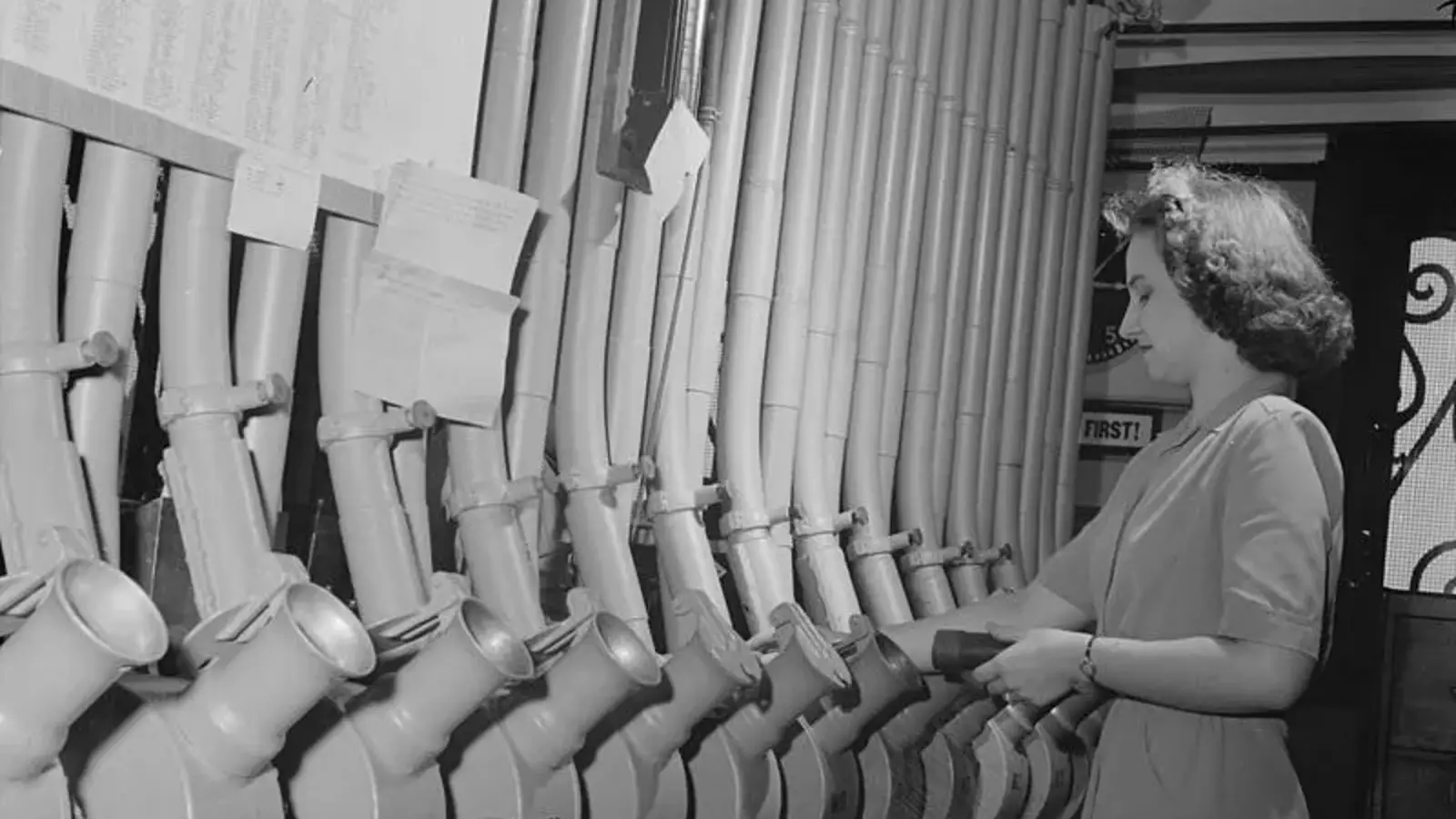 شبکه بادی چیست؟ بررسی تاریخچه بسته اطلاعاتی در شبکه های لوله ای