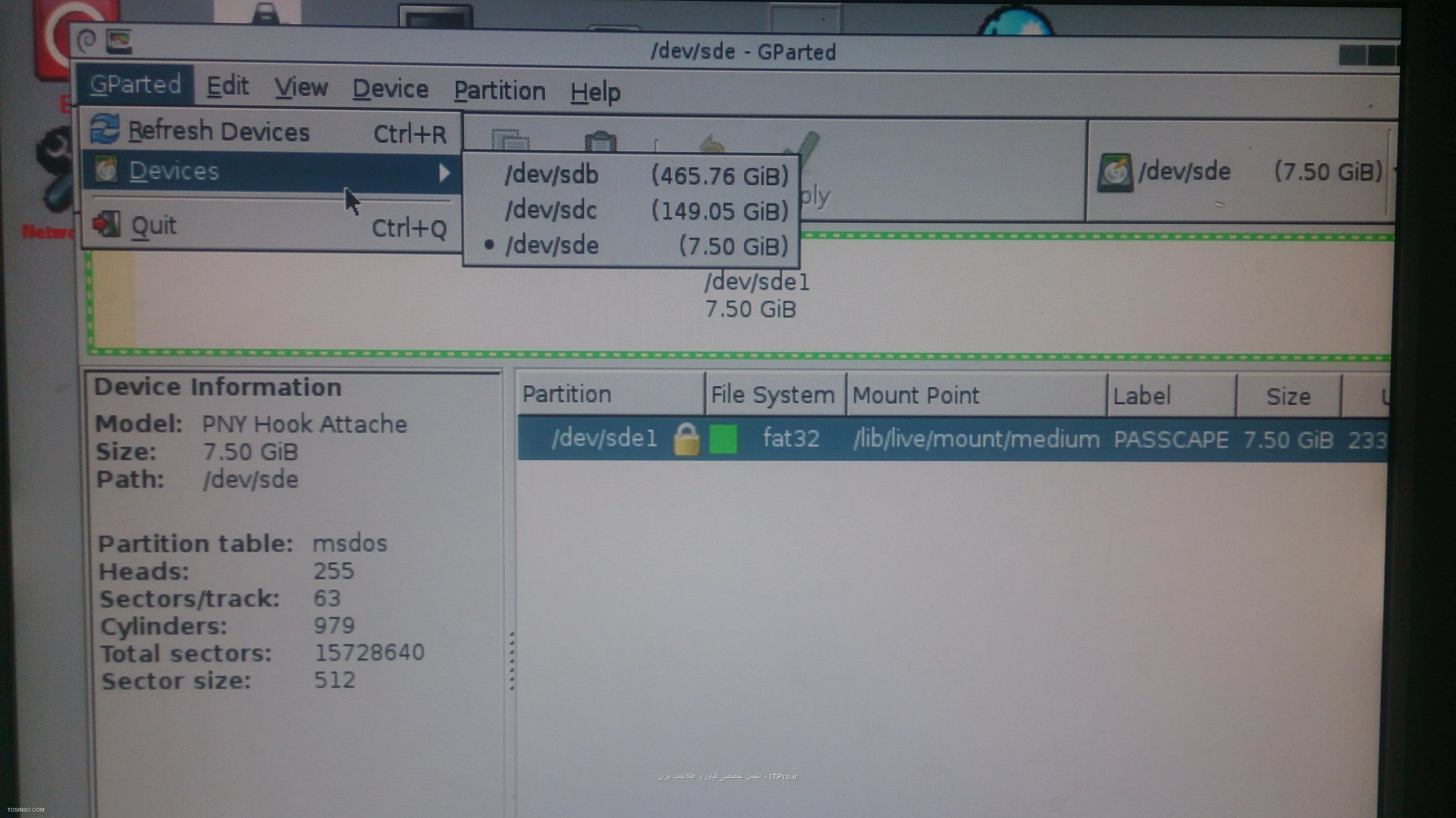 دوتا عکس:

||http://hardware.tosinso.com/files/get/f2c357ca-539a-4c7e-82b8-02b0cc7cfff8||

||http://hardware.tosinso.com/files/get/418e038d-7f5c-45ce-aefa-8c7672abd83e||

رفتم توی سیستمش فک کنم و یه دسکاری هایی کردم ولی فک کنم اینجاهم اون هارد 4 ترابایتی شناسایی نشده :|
فقط فلش +هار 500گیگ و هارد 150 روشناخته :(
