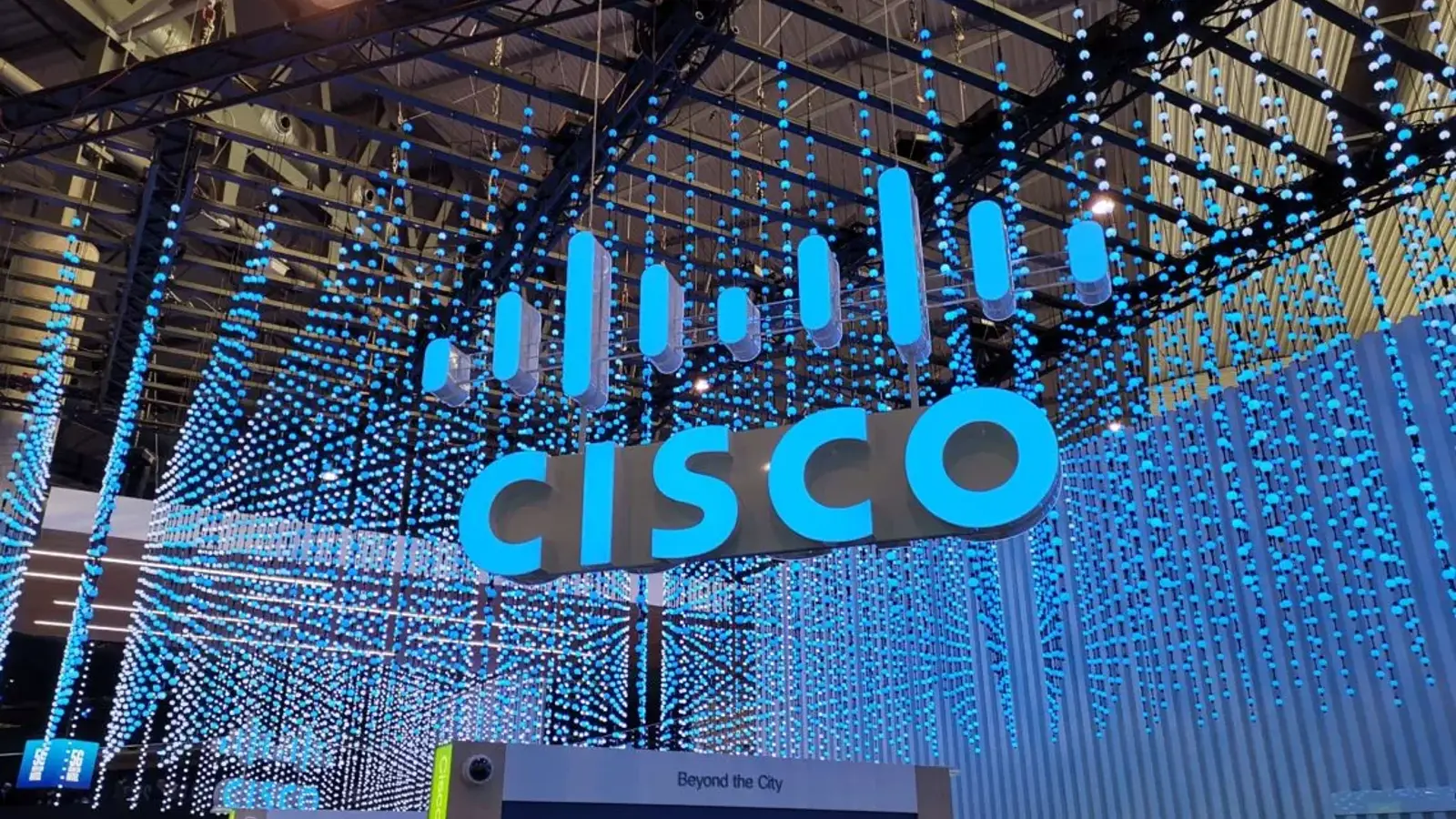 مقایسه روترها و سوئیچ‌های سیسکو با سایر برندها