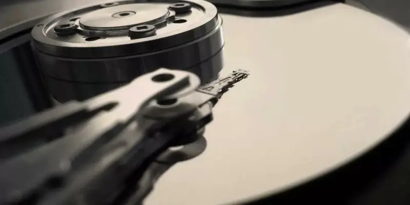 تفاوت SCSI ، ATA ، SAS و SATA در چیست؟
